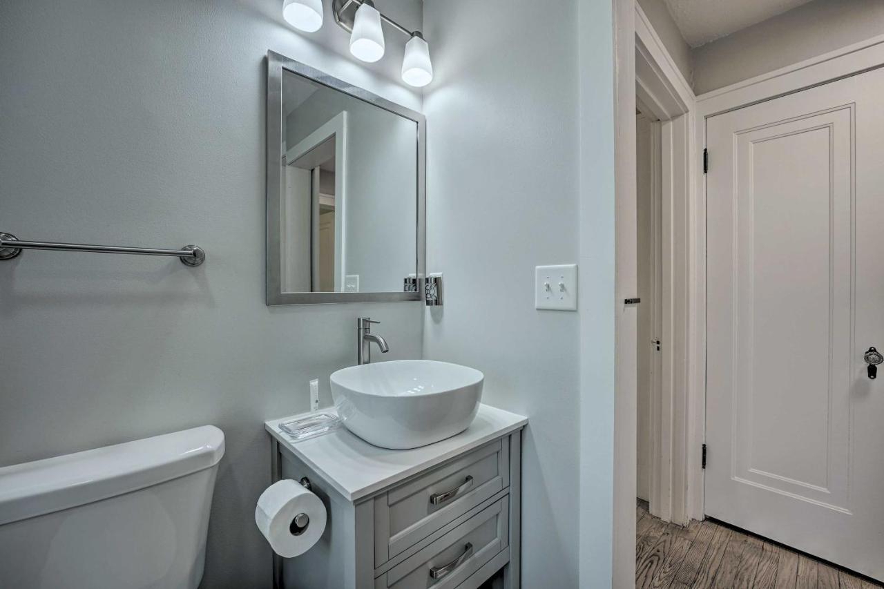 Benton Harbor Gracie Cottage With Hot Tub And Yard! 외부 사진